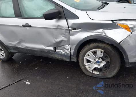 2014 Ford Escape S z USA, uszkodzony, nr VIN 1FMCU0F70EUD23109